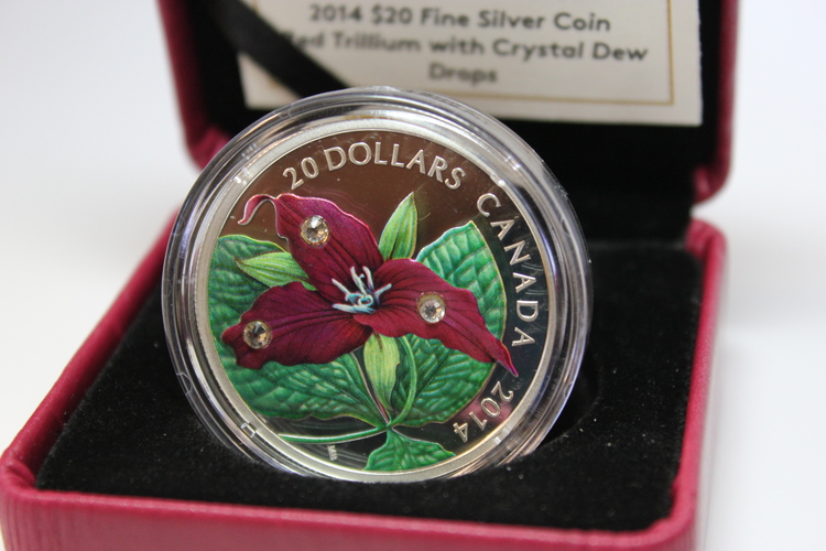 20_dollar_argent_fin_2014_Trille_rouge_avec_gouttes_de_rose_en_cristal_2.JPG